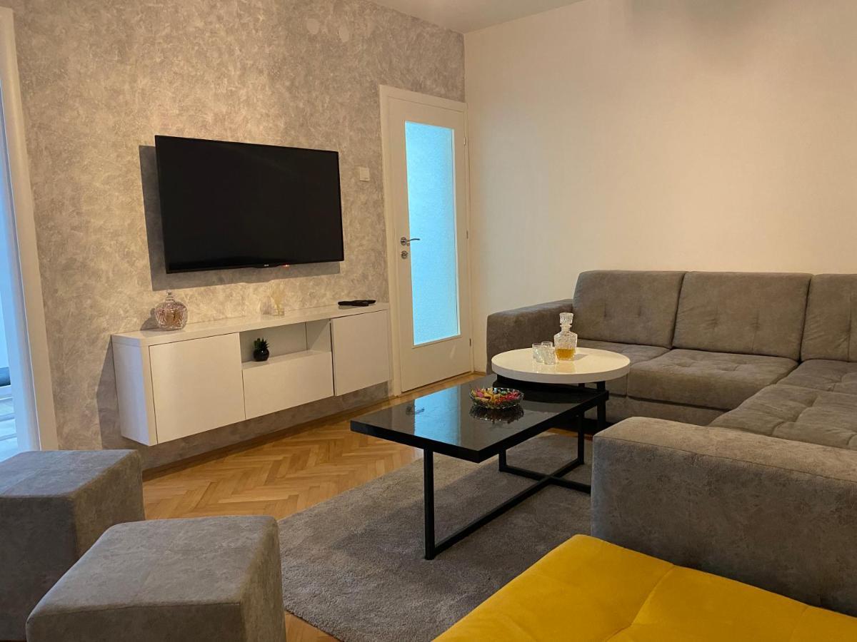 Apartman Oaza Nikšić Exteriör bild